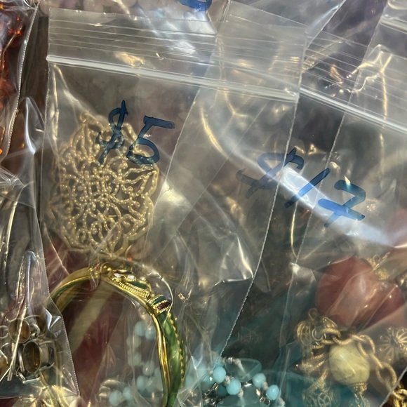 Bundle for Ms.Raven! - Picture 4 of 5